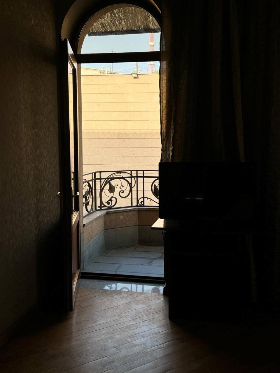 Centre Hotel-Hostel Yerevan Exterior photo