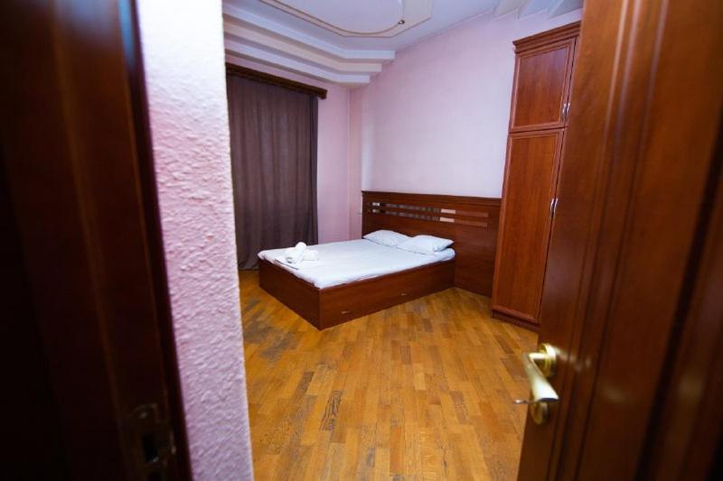 Centre Hotel-Hostel Yerevan Exterior photo