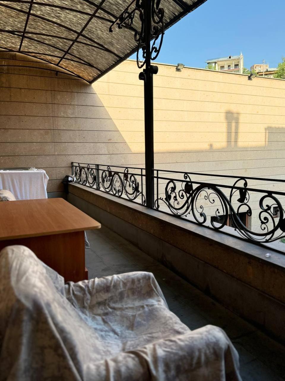 Centre Hotel-Hostel Yerevan Exterior photo