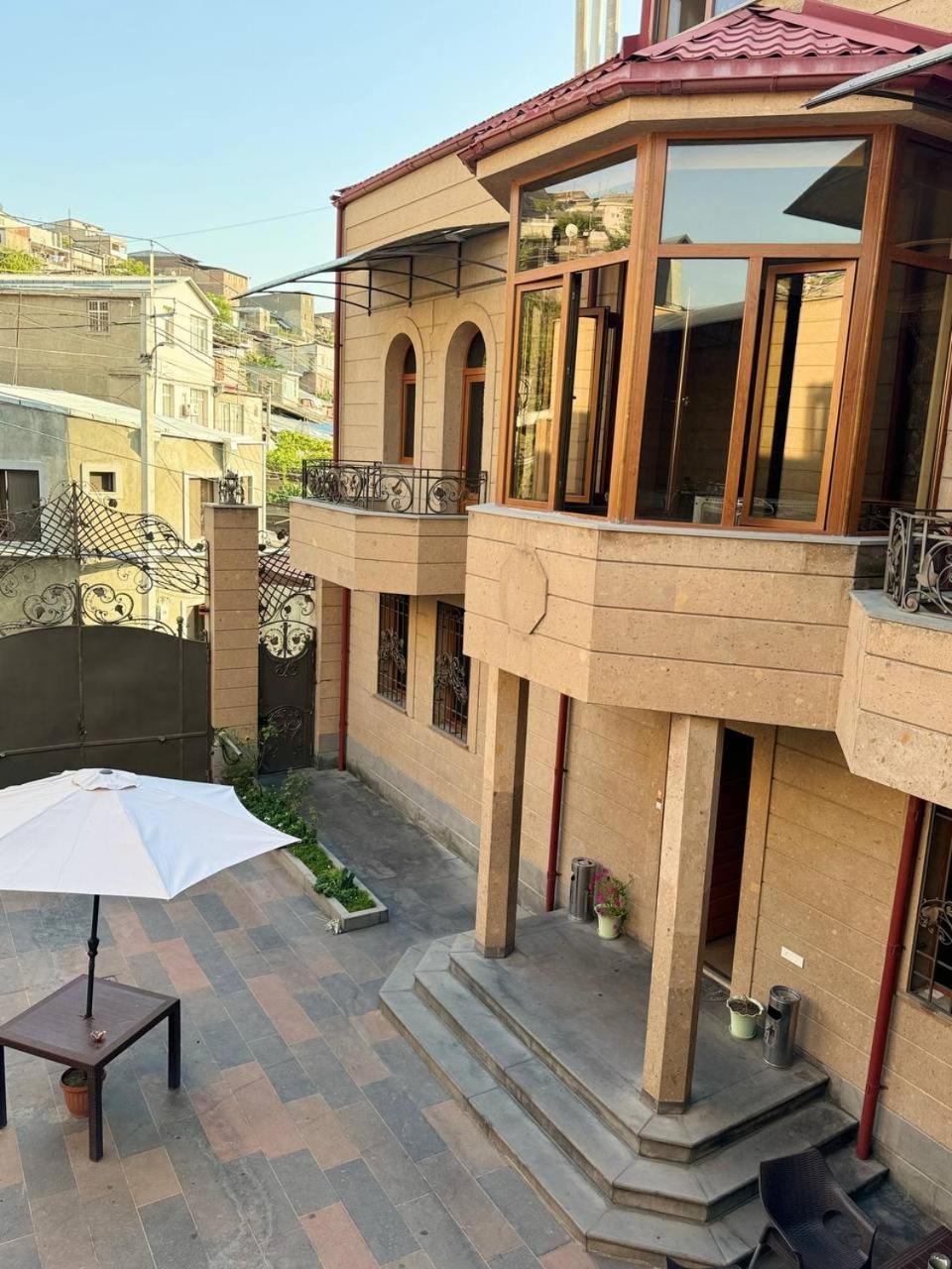 Centre Hotel-Hostel Yerevan Exterior photo